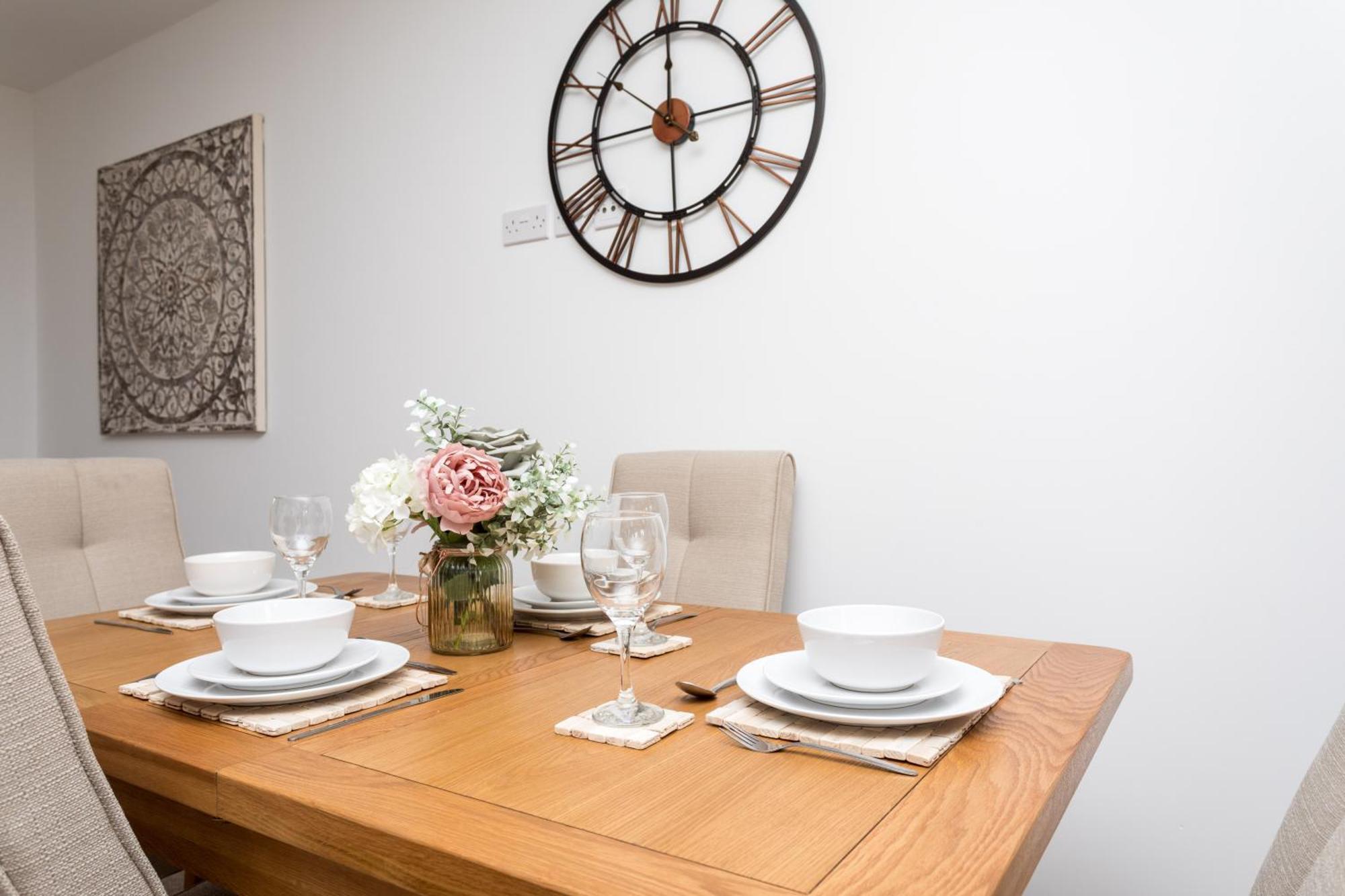 Flat 7- Spacious Studio Flat In The Heart Of Crawley Exterior foto